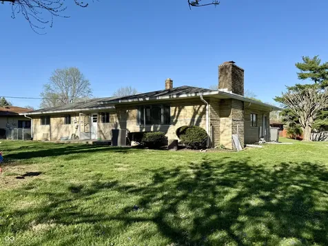 8226 Laura Lynne Lane Indianapolis IN 46217