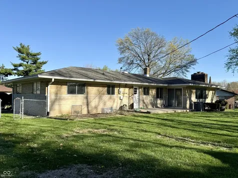 8226 Laura Lynne Lane Indianapolis IN 46217