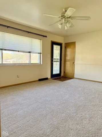 8226 Laura Lynne Lane Indianapolis IN 46217