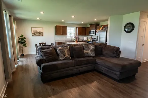 1230 Maumee Court Greenfield IN 46140