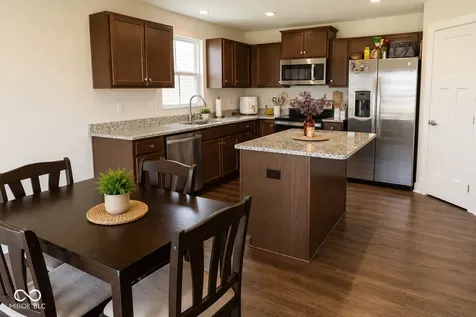 1230 Maumee Court Greenfield IN 46140