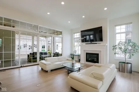 1454 Sempre Way Westfield IN 46074