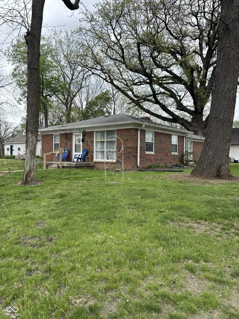 5972 Beechwood Avenue Indianapolis IN 46219