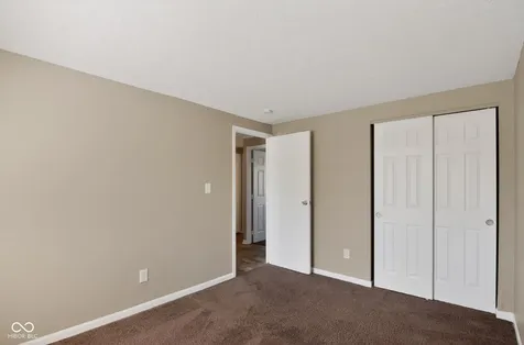 5528 Dollar Hide North Drive Indianapolis IN 46221