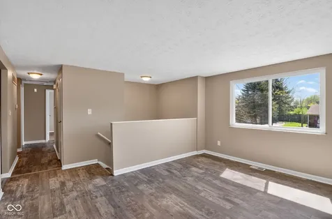 5528 Dollar Hide North Drive Indianapolis IN 46221