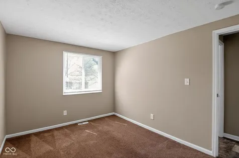 5528 Dollar Hide North Drive Indianapolis IN 46221