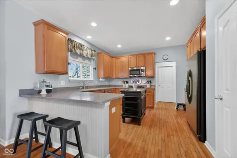 9326 Windrift Way Zionsville IN 46077