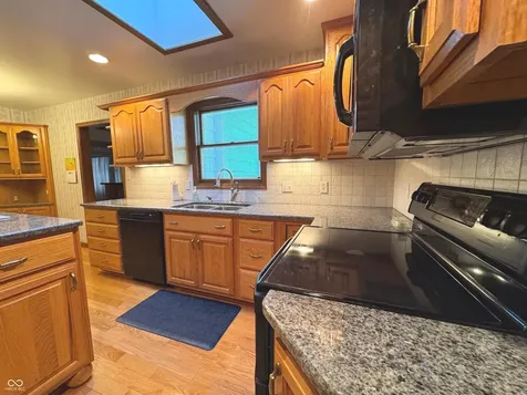 353 E Rivercrest Drive Rushville IN 46173