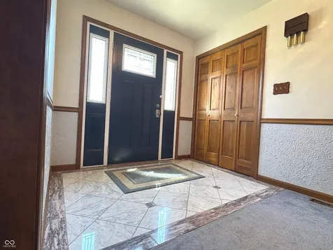 353 E Rivercrest Drive Rushville IN 46173