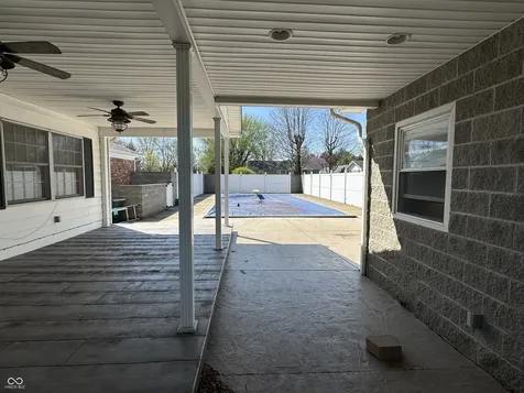 353 E Rivercrest Drive Rushville IN 46173
