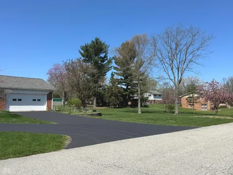 353 E Rivercrest Drive Rushville IN 46173