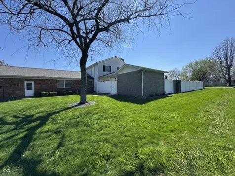 353 E Rivercrest Drive Rushville IN 46173