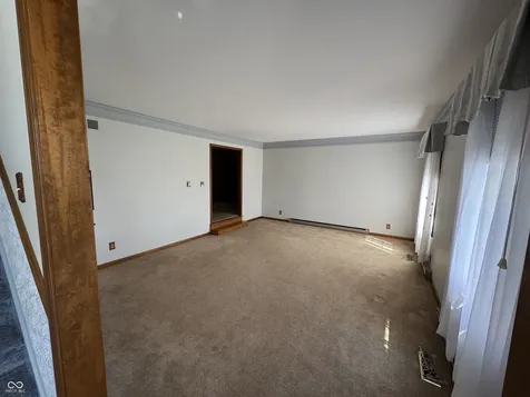 353 E Rivercrest Drive Rushville IN 46173