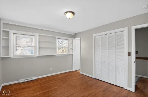 802 Chapel Hill Road Indianapolis IN 46214