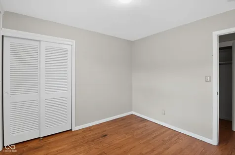 802 Chapel Hill Road Indianapolis IN 46214
