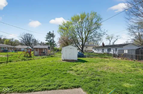 802 Chapel Hill Road Indianapolis IN 46214