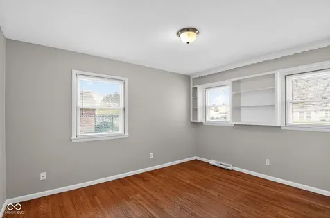 802 Chapel Hill Road Indianapolis IN 46214