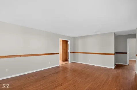 802 Chapel Hill Road Indianapolis IN 46214