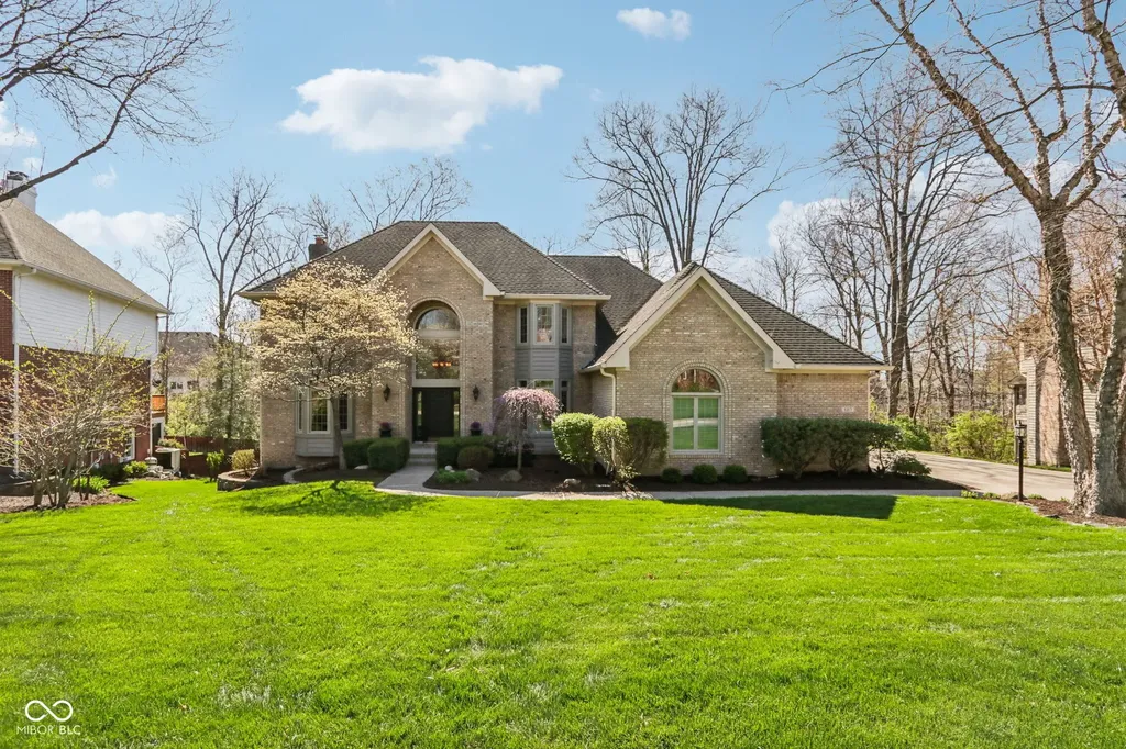 11217 Woods Bay Lane Indianapolis IN 46236
