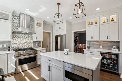 11217 Woods Bay Lane Indianapolis IN 46236
