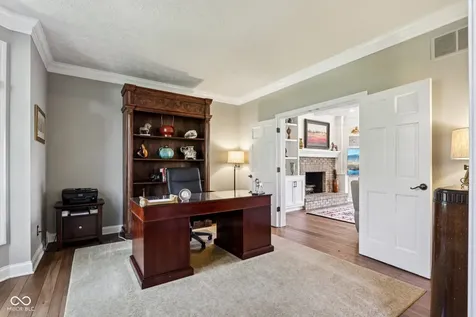 11217 Woods Bay Lane Indianapolis IN 46236