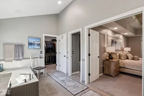 11217 Woods Bay Lane Indianapolis IN 46236