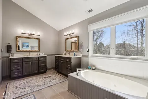 11217 Woods Bay Lane Indianapolis IN 46236