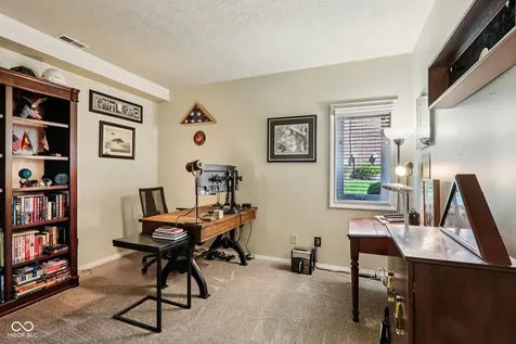11217 Woods Bay Lane Indianapolis IN 46236