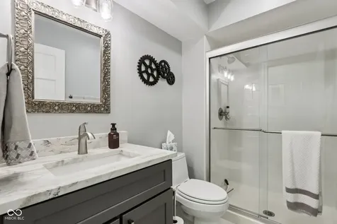 11217 Woods Bay Lane Indianapolis IN 46236