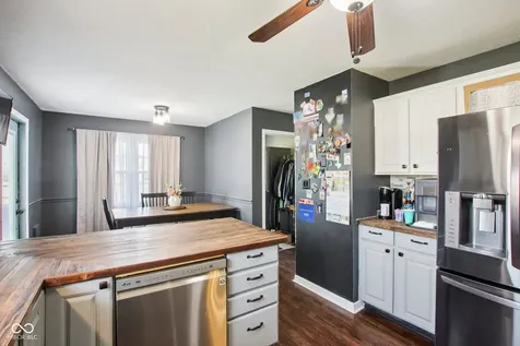 1694 Williamsburg Lane Franklin IN 46131