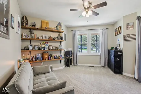 1694 Williamsburg Lane Franklin IN 46131