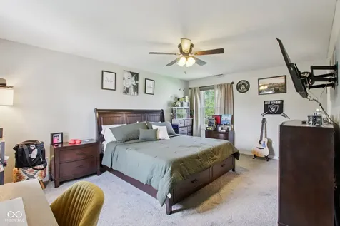 1694 Williamsburg Lane Franklin IN 46131