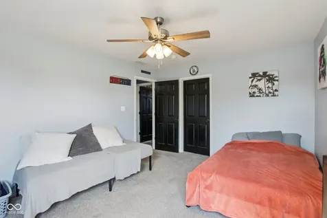 1694 Williamsburg Lane Franklin IN 46131