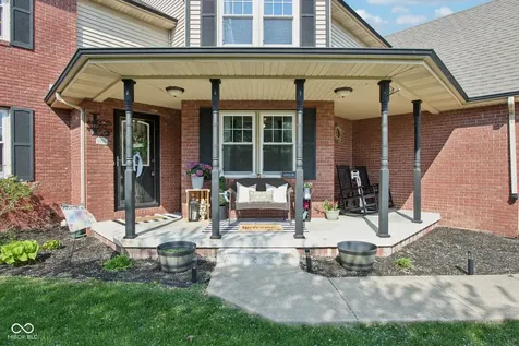 1694 Williamsburg Lane Franklin IN 46131