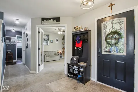 1694 Williamsburg Lane Franklin IN 46131
