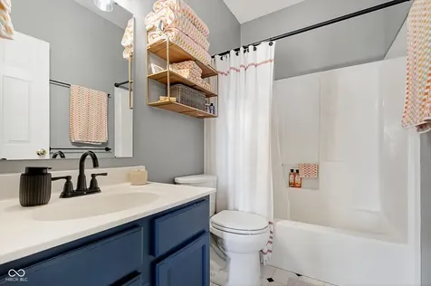5501 Pelham Way Indianapolis IN 46216