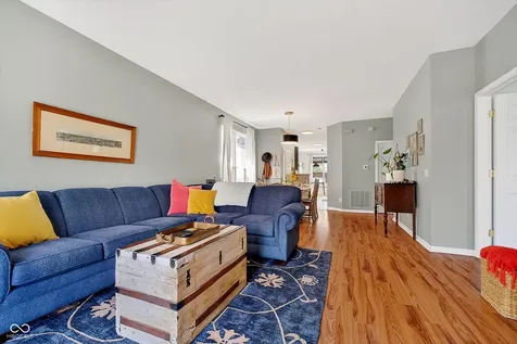 5501 Pelham Way Indianapolis IN 46216