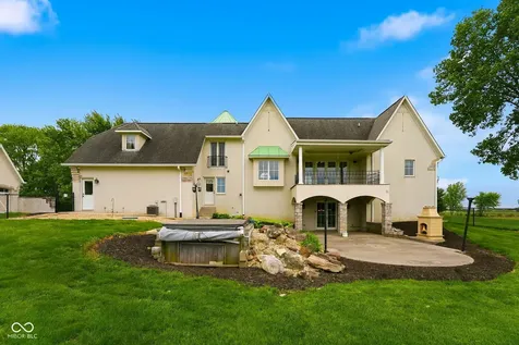 1646 E 600 N Whiteland IN 46184