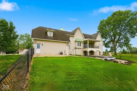 1646 E 600 N Whiteland IN 46184