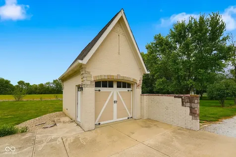 1646 E 600 N Whiteland IN 46184