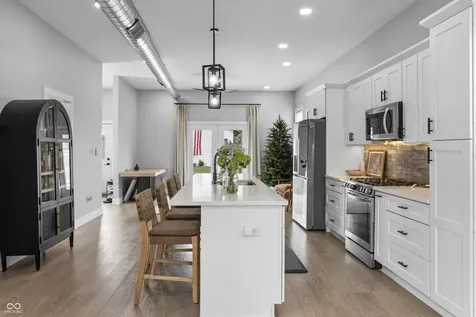 4302 Winthrop Avenue Indianapolis IN 46205