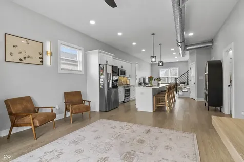 4302 Winthrop Avenue Indianapolis IN 46205