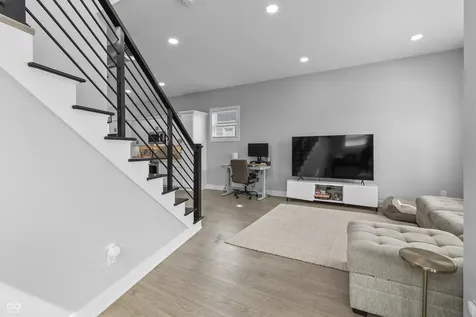 4302 Winthrop Avenue Indianapolis IN 46205