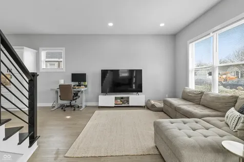 4302 Winthrop Avenue Indianapolis IN 46205