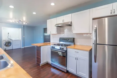 8723 Lynbrook Drive Indianapolis IN 46219