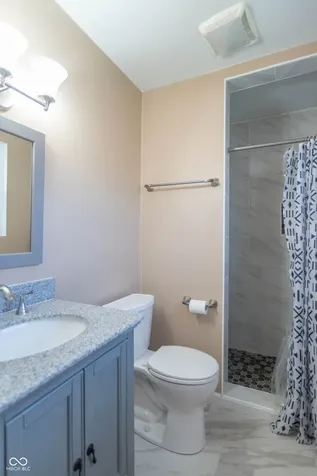 8723 Lynbrook Drive Indianapolis IN 46219