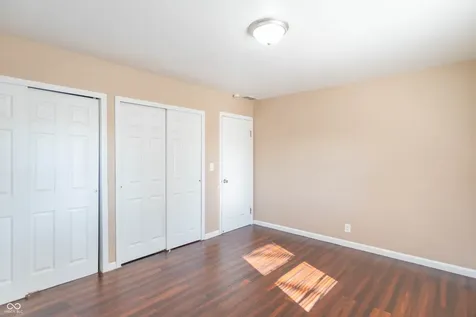 8723 Lynbrook Drive Indianapolis IN 46219