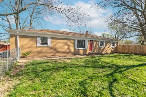 8723 Lynbrook Drive Indianapolis IN 46219