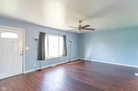 8723 Lynbrook Drive Indianapolis IN 46219