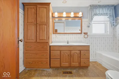 3643 W 600 S Shelbyville IN 46176
